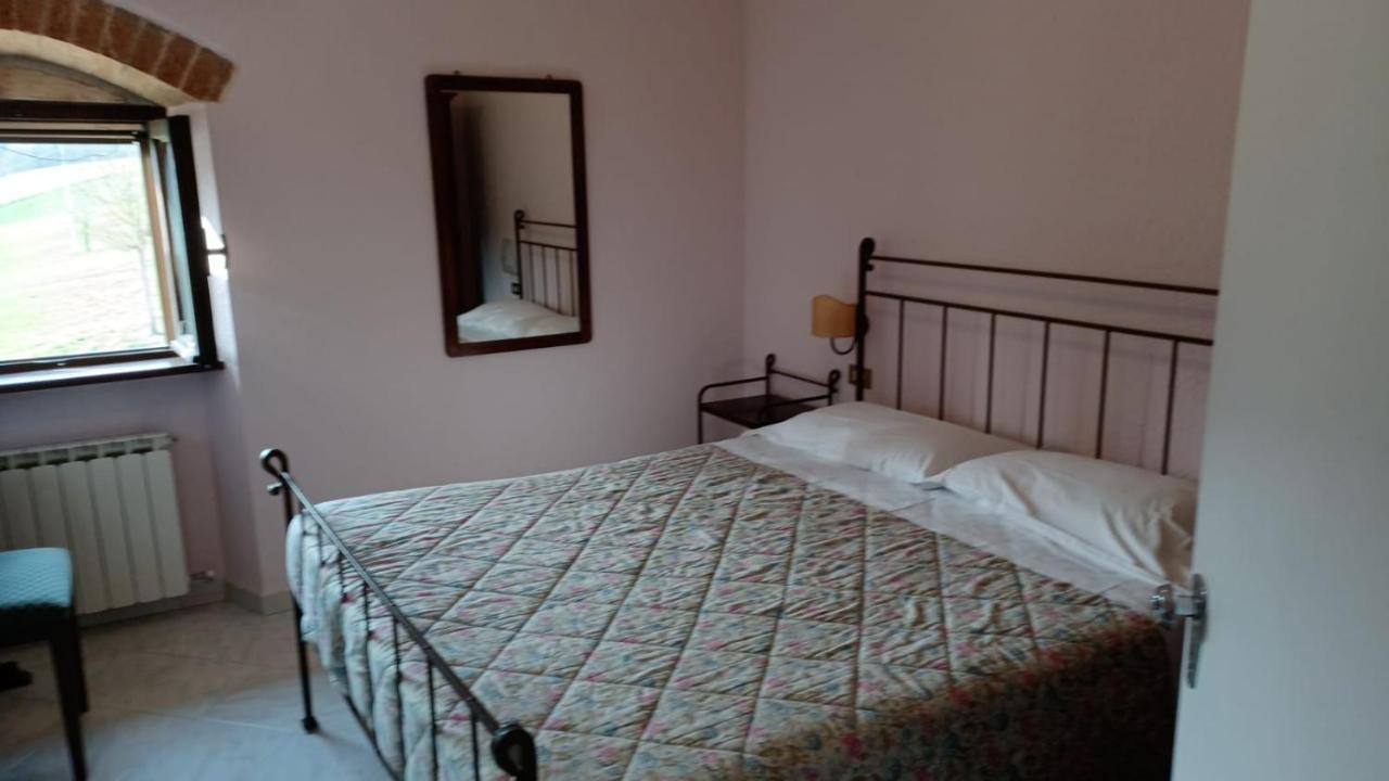 Pian D'Isola Bed and Breakfast Costacciaro Εξωτερικό φωτογραφία