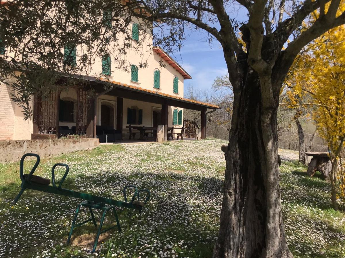 Pian D'Isola Bed and Breakfast Costacciaro Εξωτερικό φωτογραφία